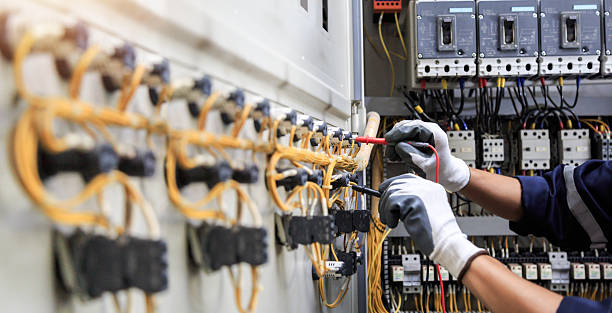 Professional Electrician technician working in Spring Lake, MI